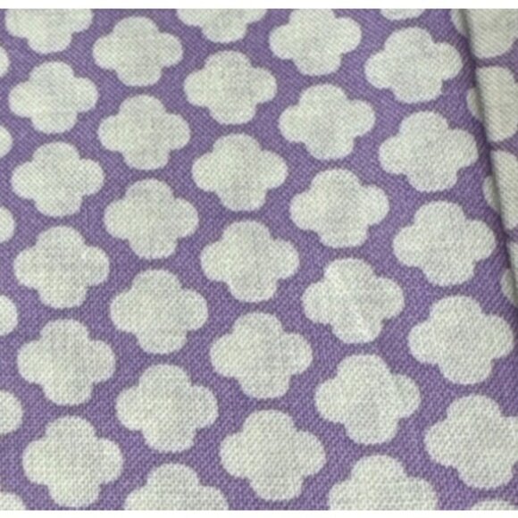 Purple & White Quatrefoil Cotton Fabric 14x44" for Quilting & Crafts - Picture 1 of 6